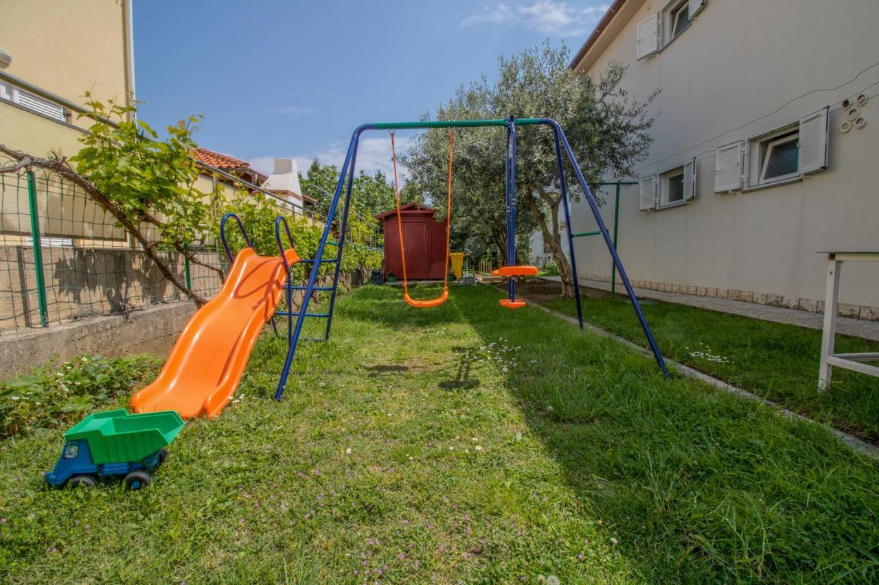 Rooms & Apartment Albina Baska  Exterior photo