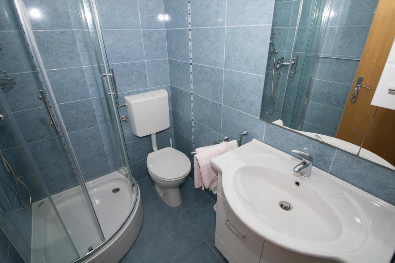 Rooms & Apartment Albina Baska  Exterior photo